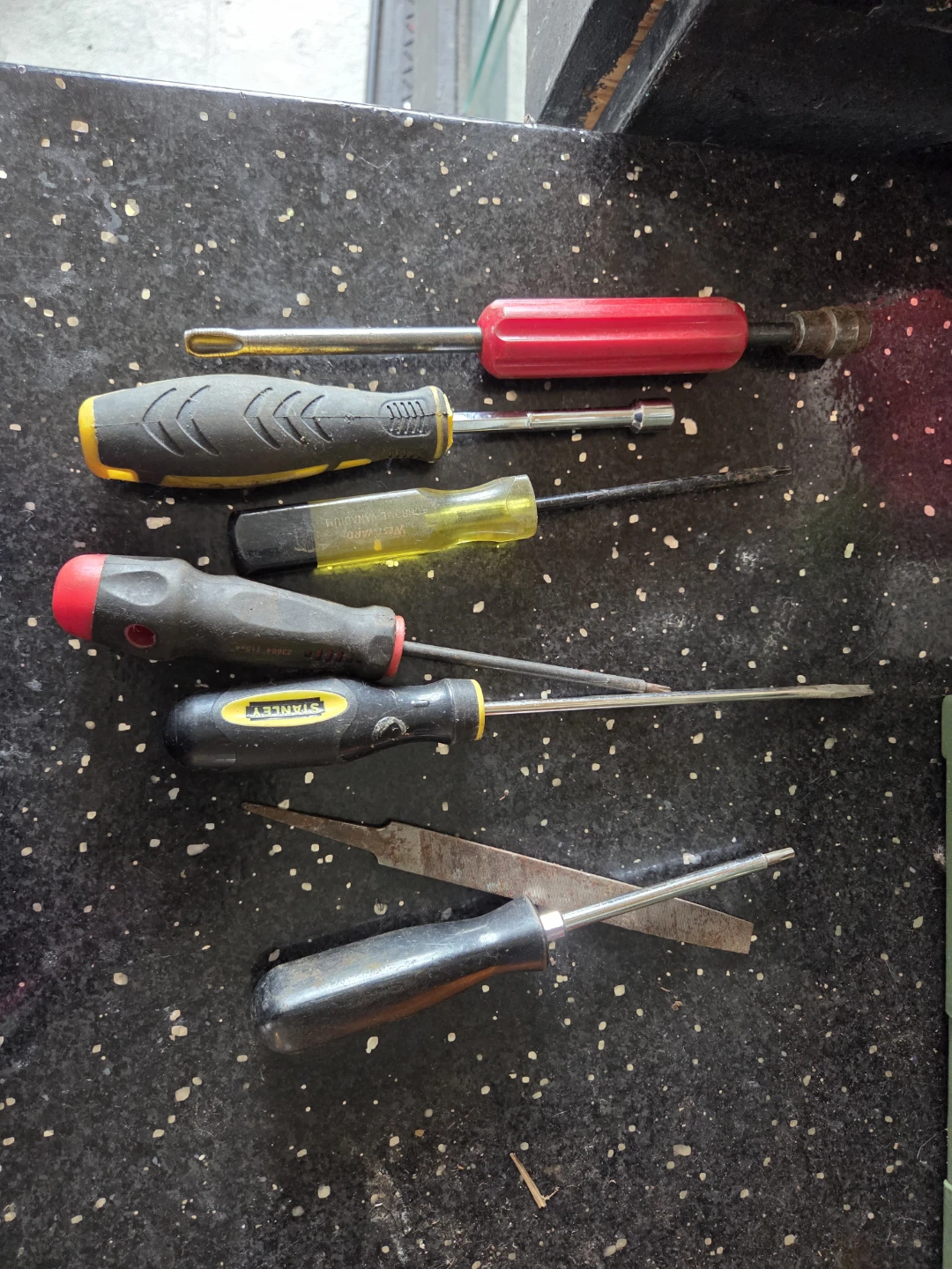 Screwdriver Set with Ratchet and Files