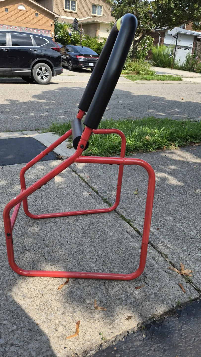 Red Metal Skate Trainer