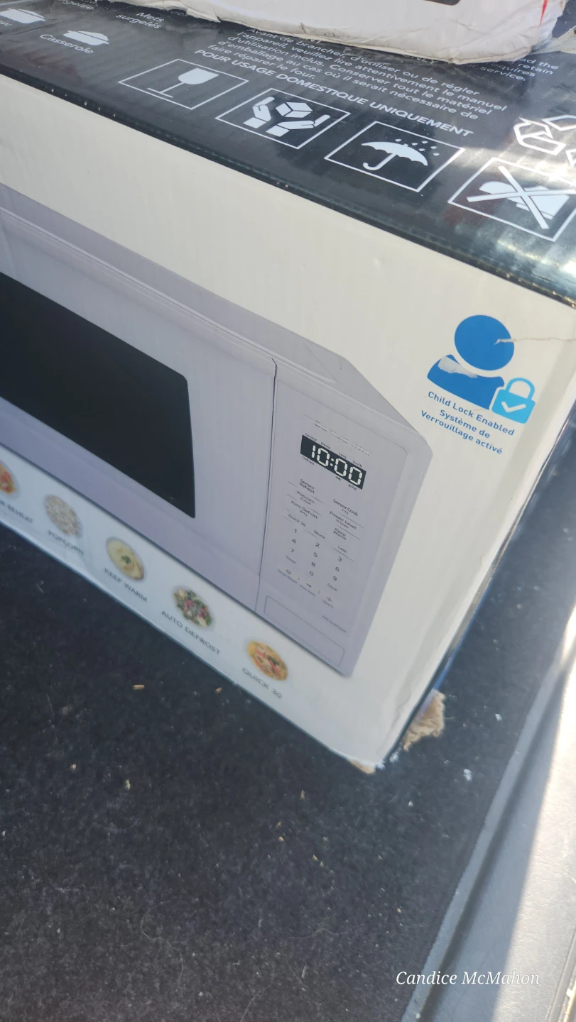 Panasonic Microwave Oven 1.3 cu. ft. NN-SU65QW Matte White