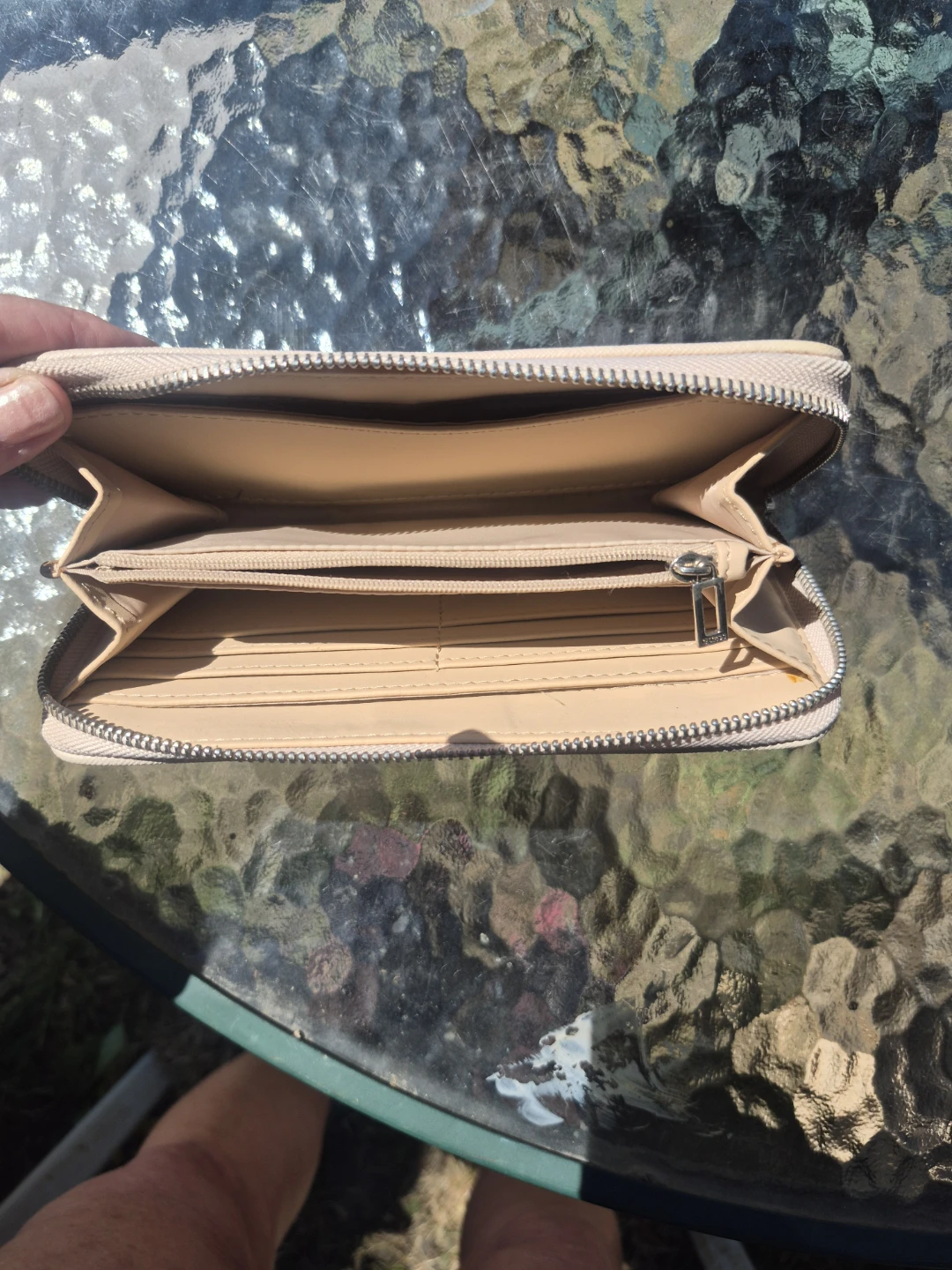 GUESS Zip-Around Wallet - photo 3