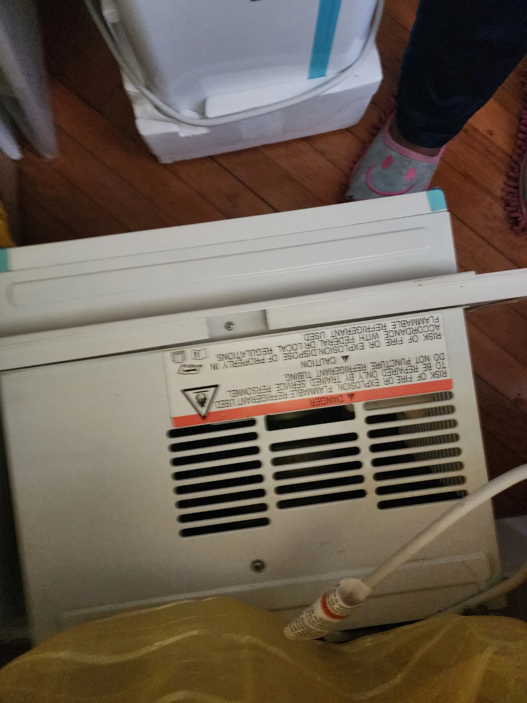 Window Air Conditioner - photo 2