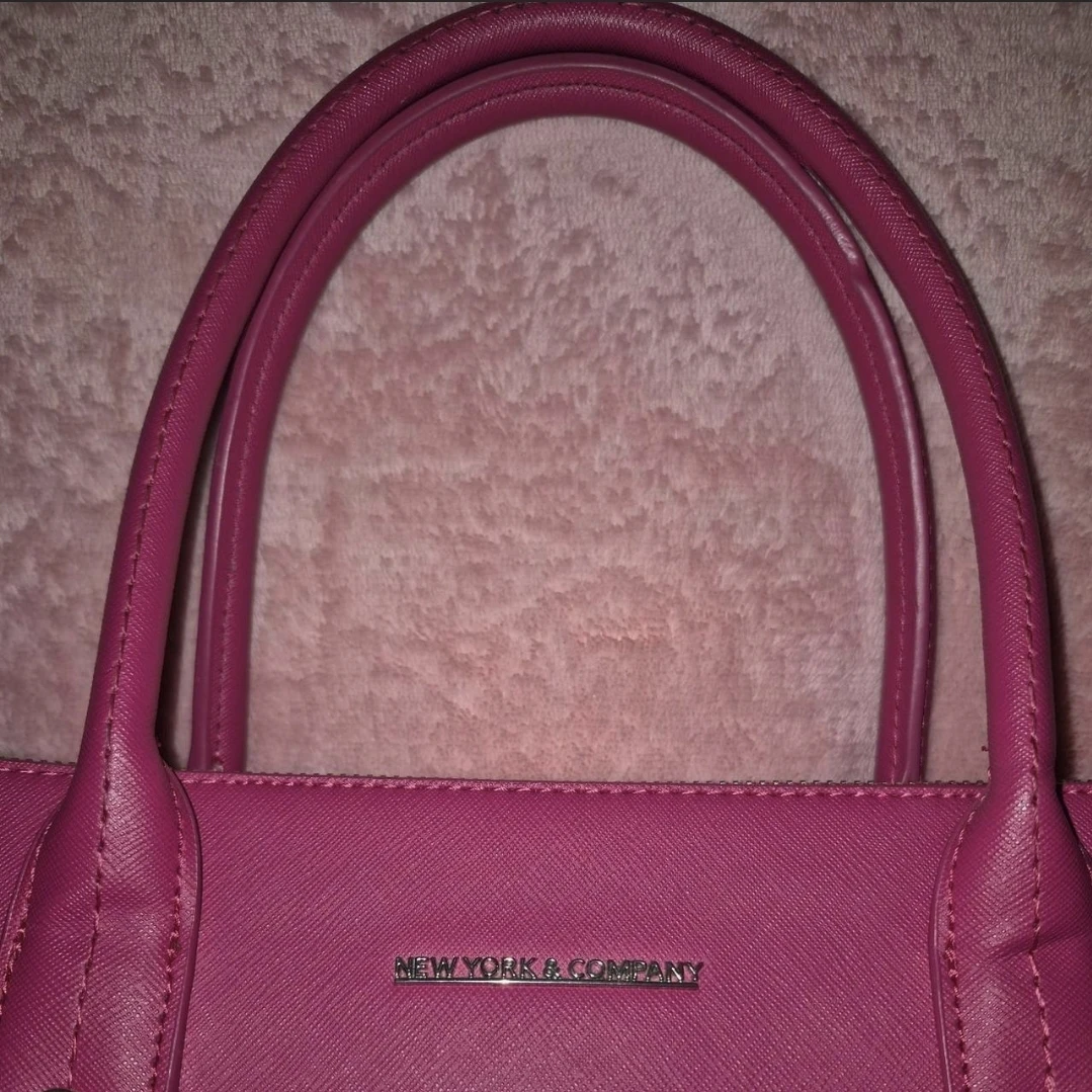 New York & Company Pink Handbag - photo 2