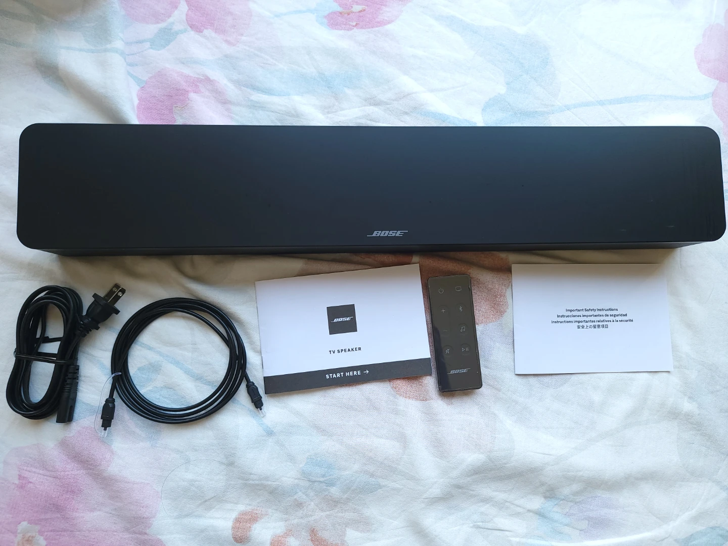 Bose TV Speaker Soundbar - Like New in Box (Sealed Remote) - photo 2