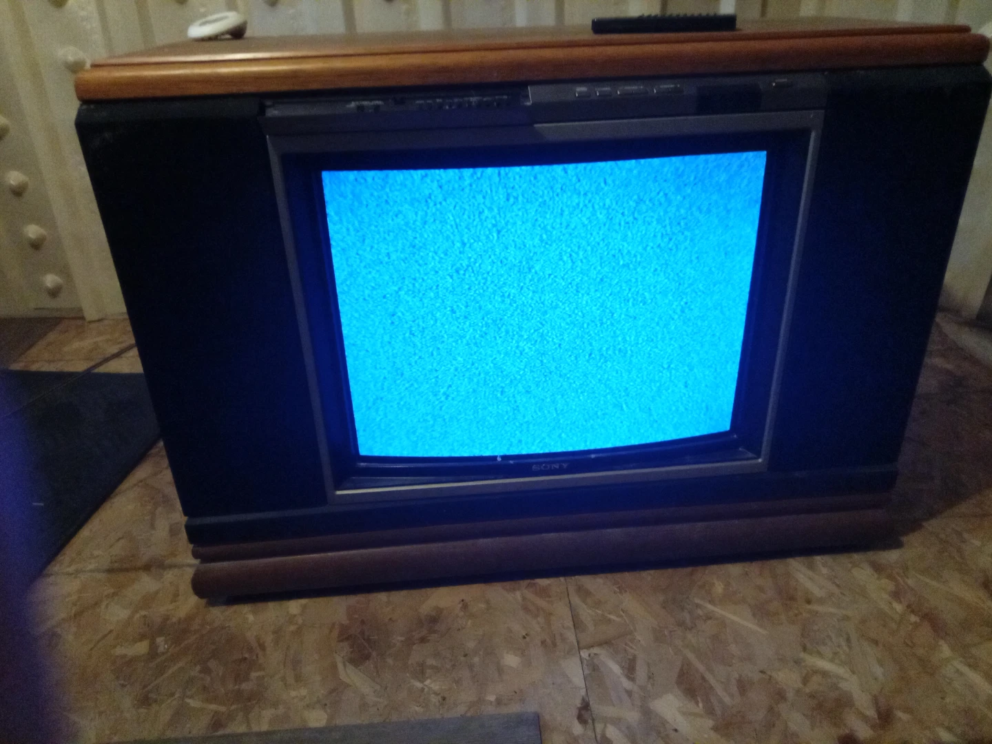 Sony CRT TV with Remote