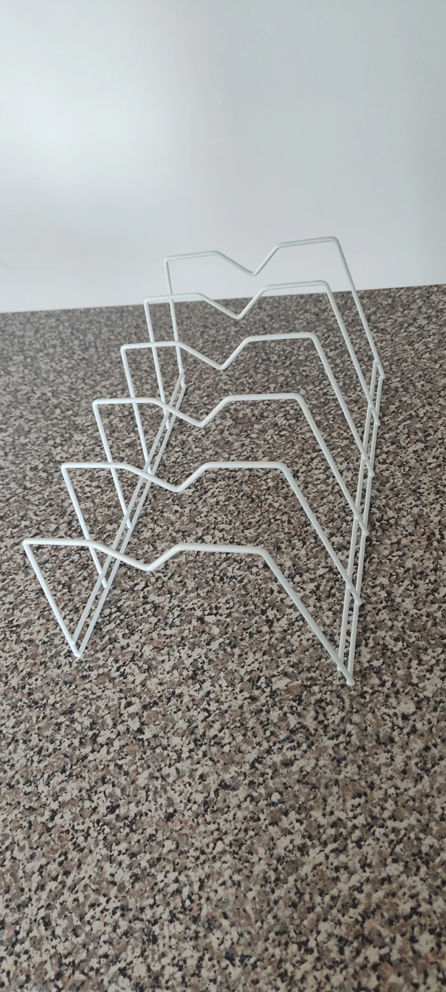 White Wire Lid/Plate Organizer