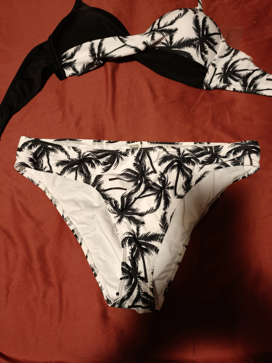 Elegant 2 pieces bathsuit - photo 2