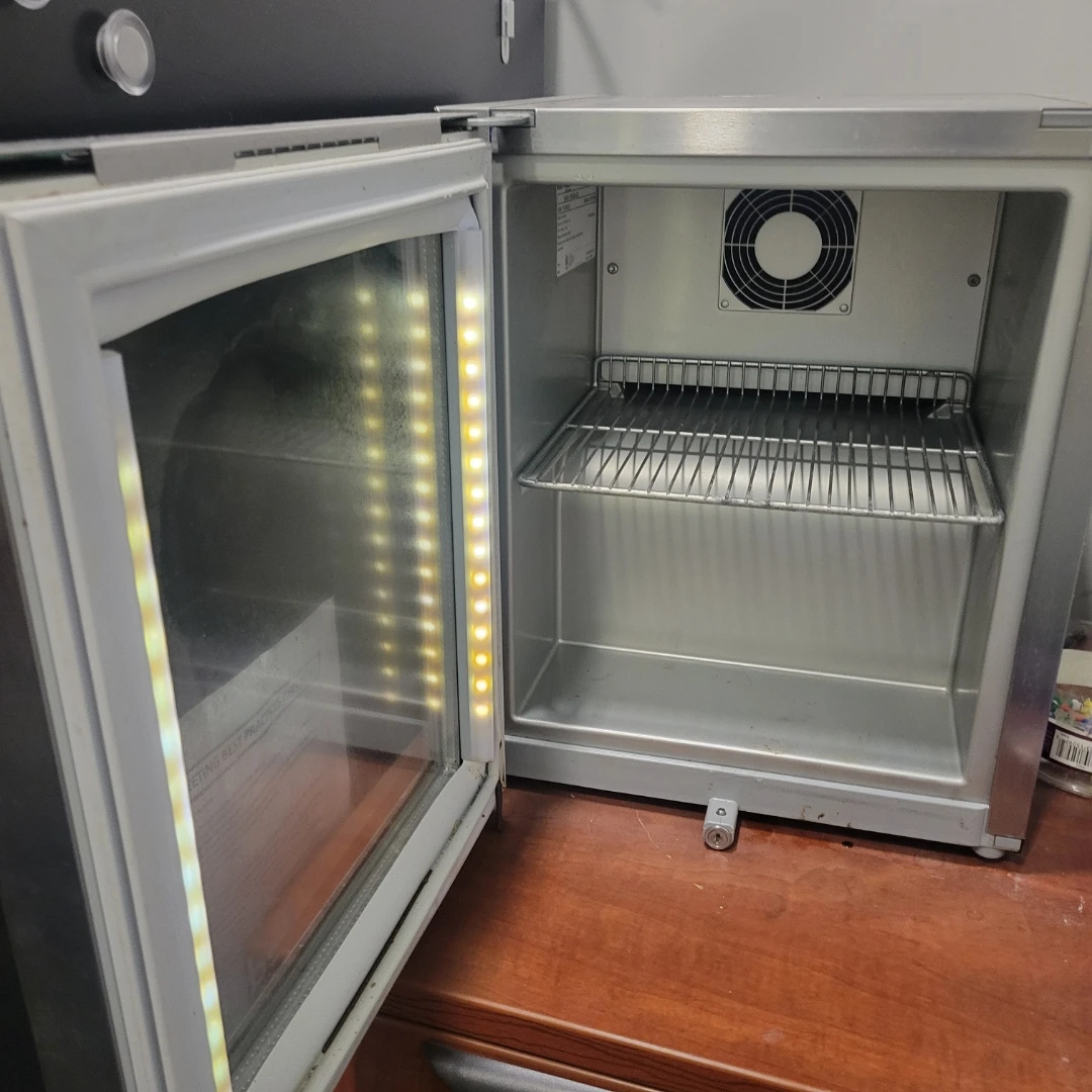 Red Bull Mini Fridge - photo 2