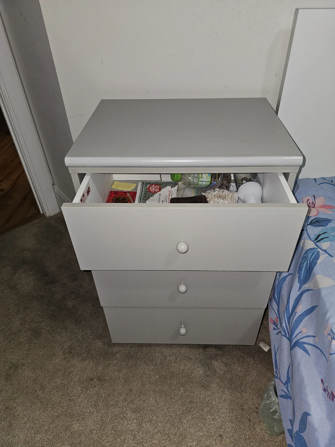 Grey 3-Drawer Nightstand - photo 4