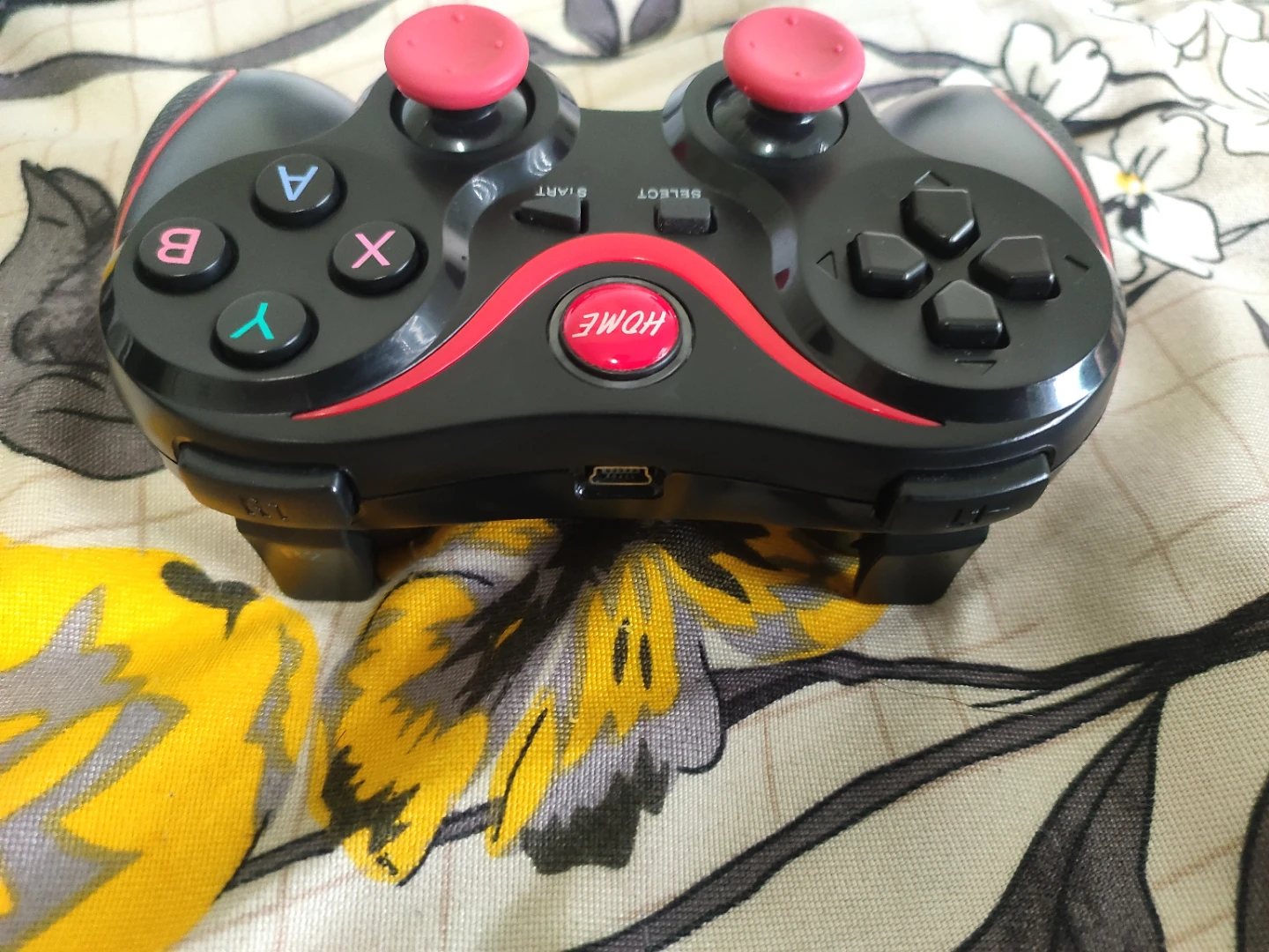 Black Wireless Game Controller - photo 2