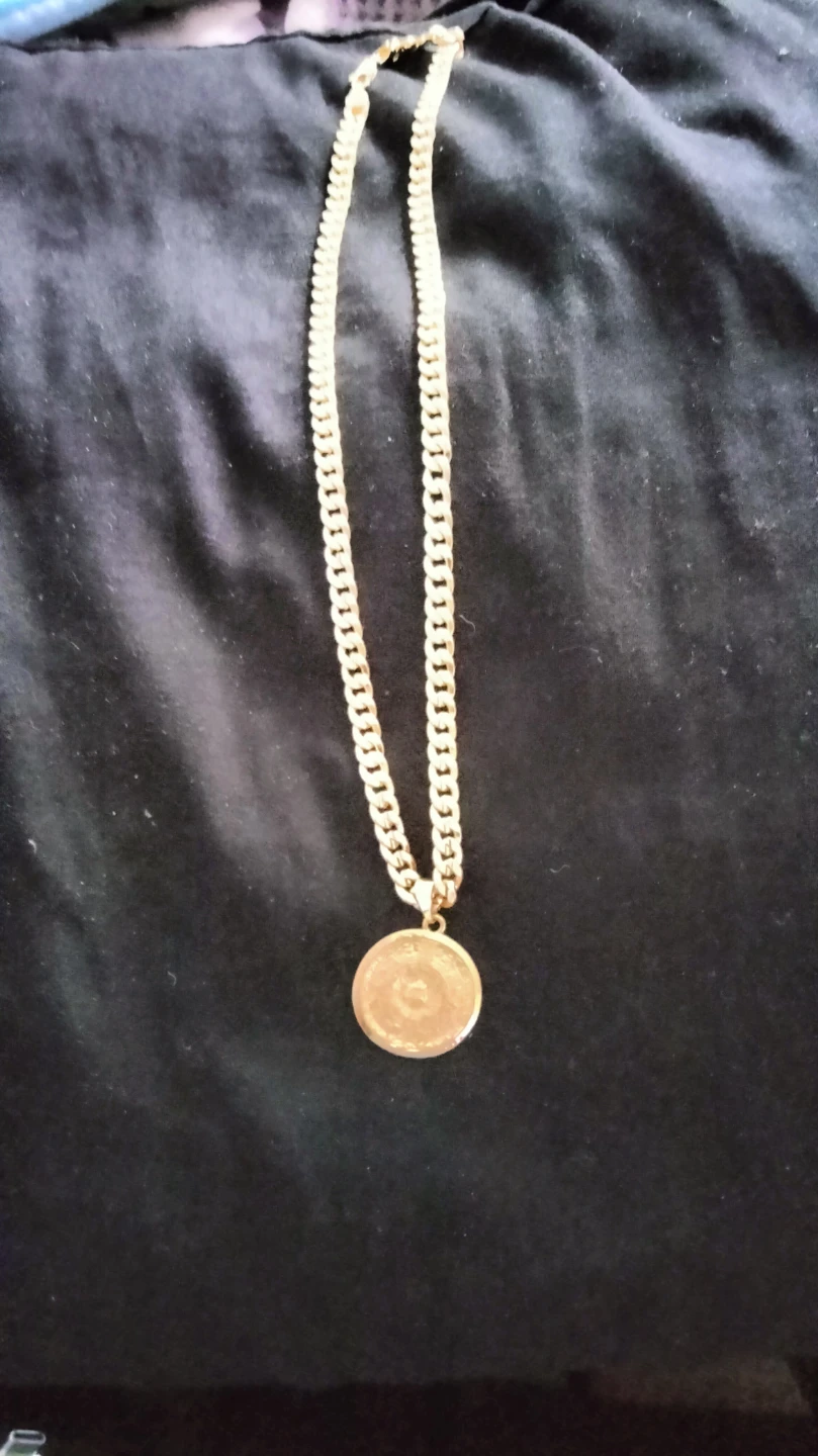 Gold Chain Necklace with Round Pendant