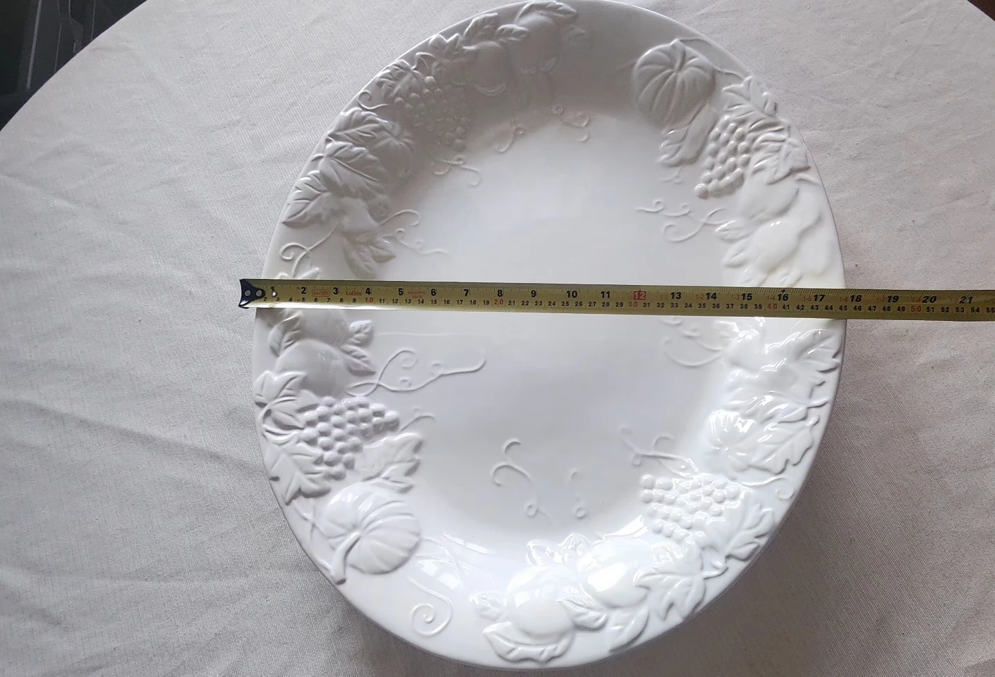 White Oval Platter with Embossed Grapes and Fruit Design - photo 3