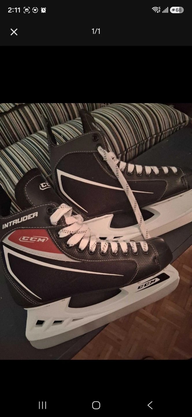 New Intruder Player CCM Skates - Never Worn Size 9 Mens