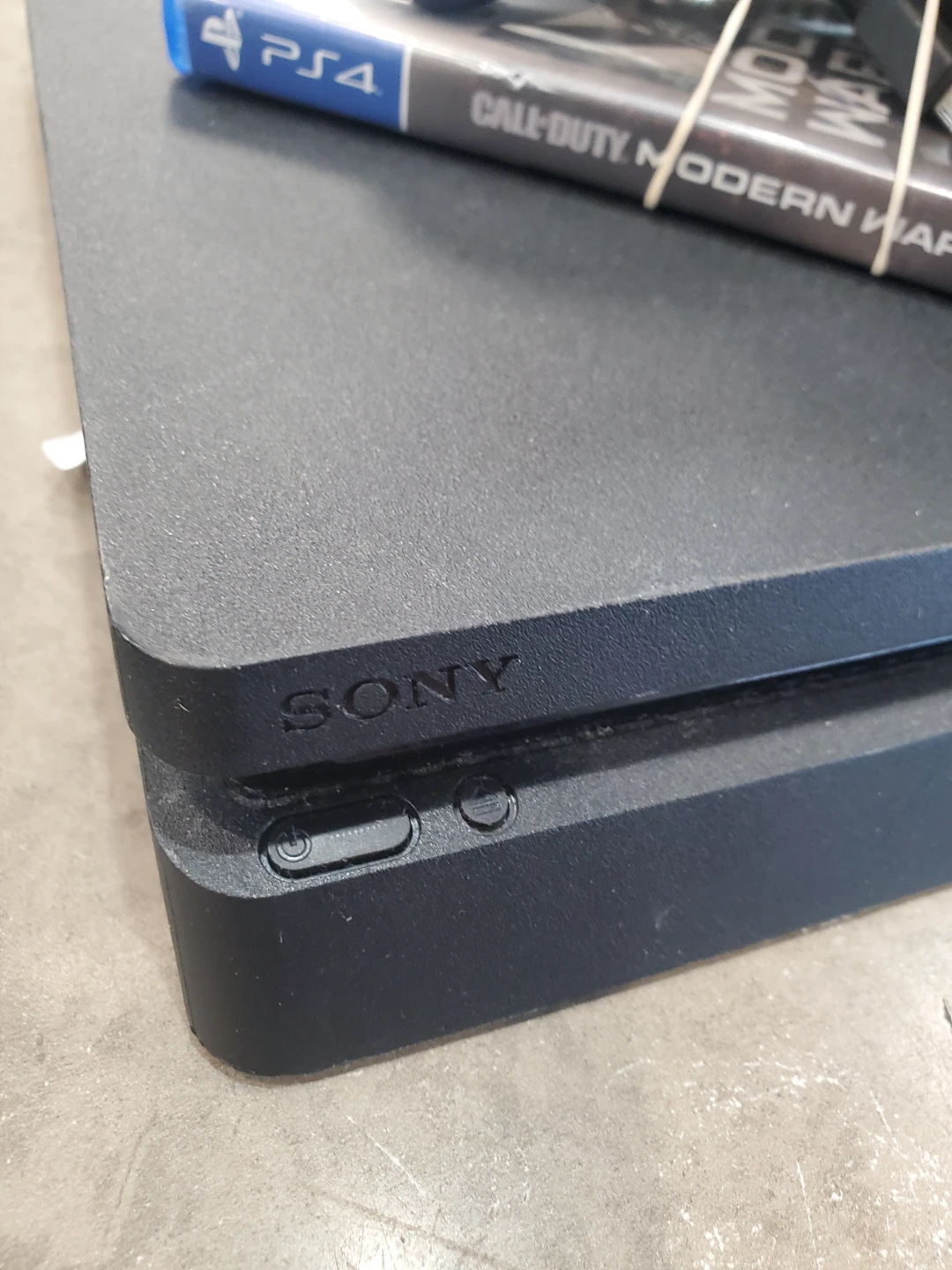 Sony PlayStation 4 Slim Console with Controller and Game - photo 3