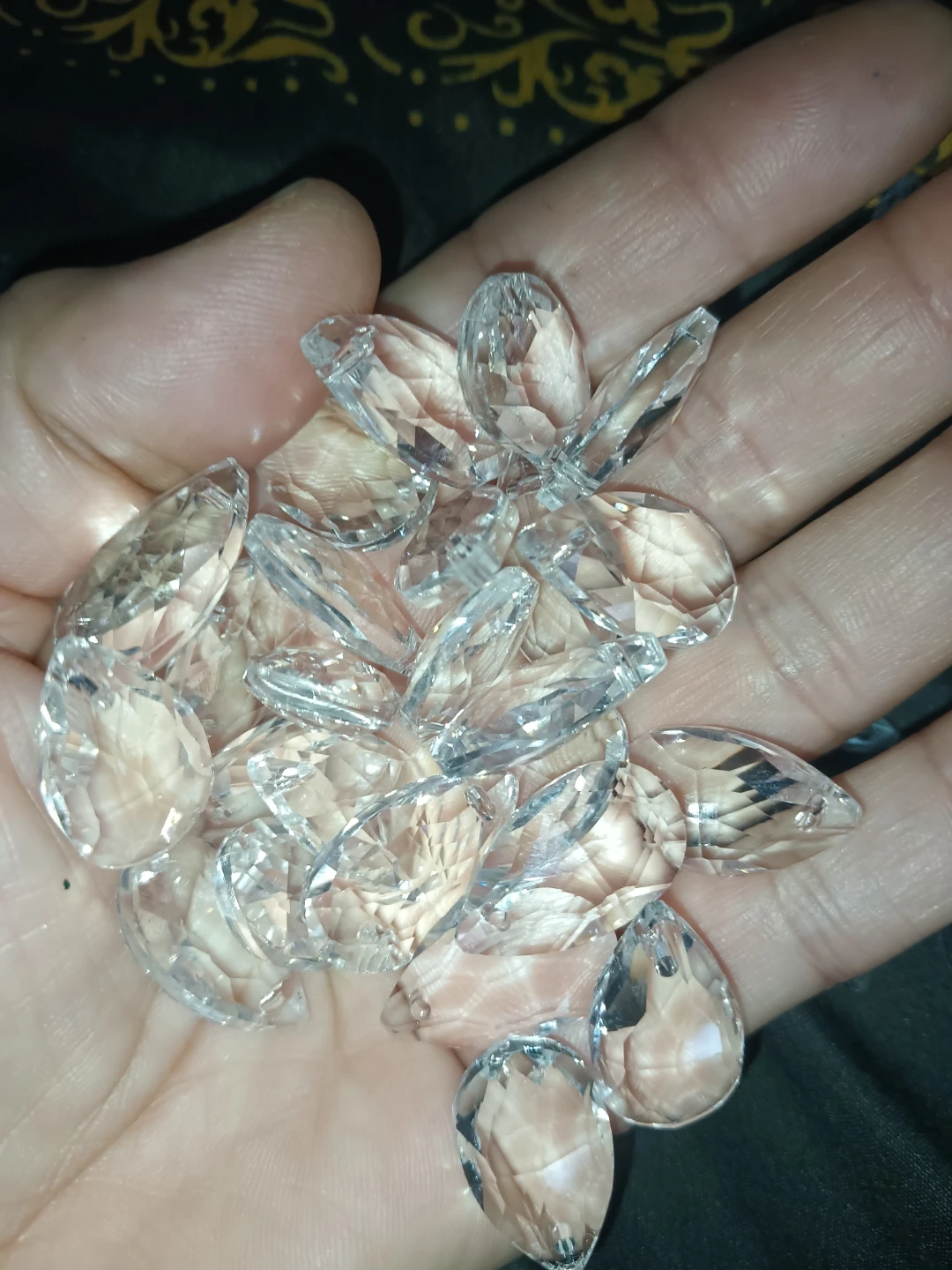 Faceted Clear Crystal Teardrop pendant 40 ct