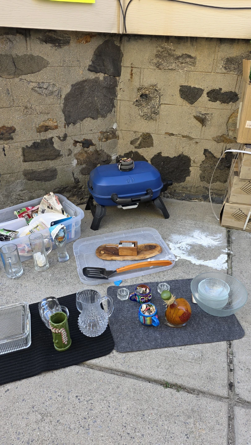 Garage Sale - photo 3