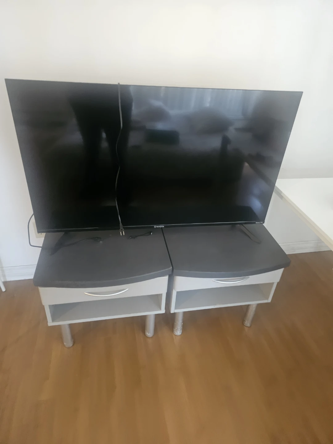 Samsung 50" TV - photo 3
