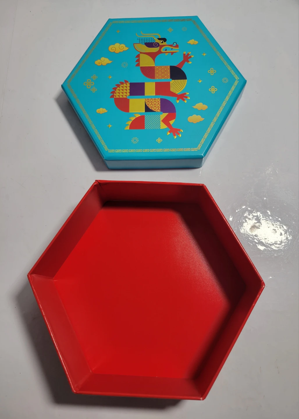 Brand new Hexagonal Gift EMPTY Box with Dragon Design - photo 3
