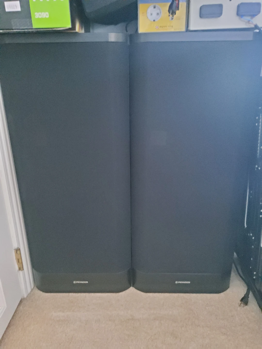 Pioneer Floor Standing Speakers (Pair)