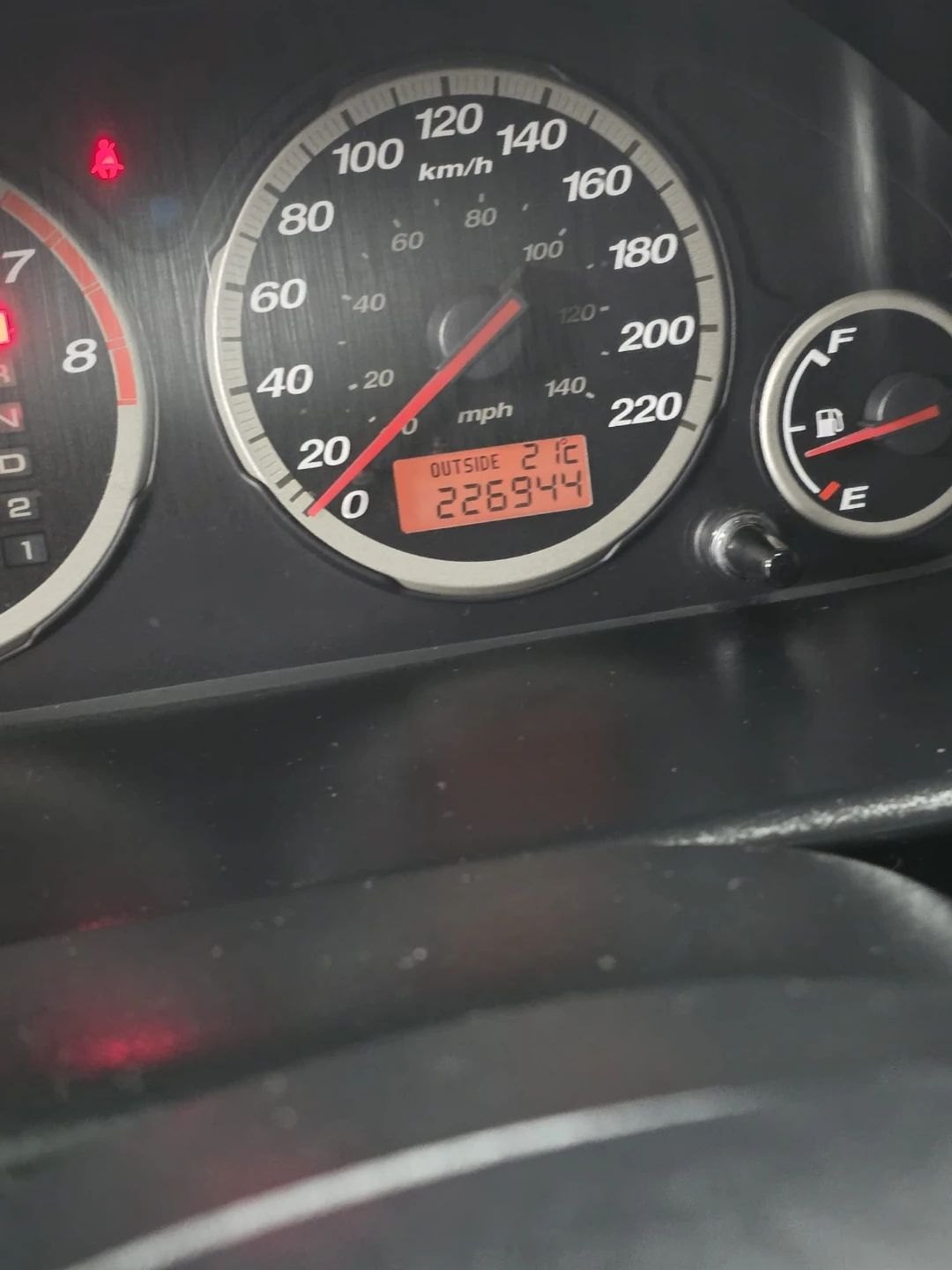 Black Honda CR-V SUV - photo 2
