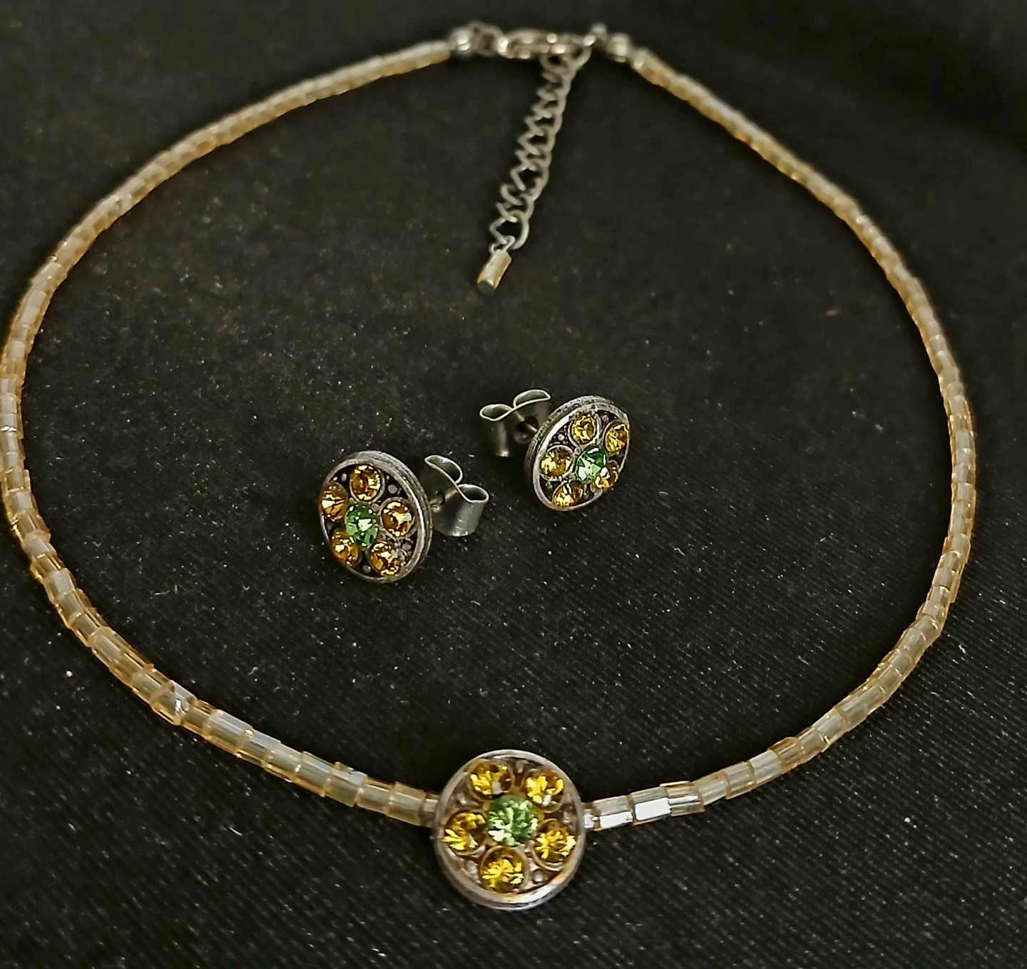 Beaded Necklace and Earrings Set - photo 3