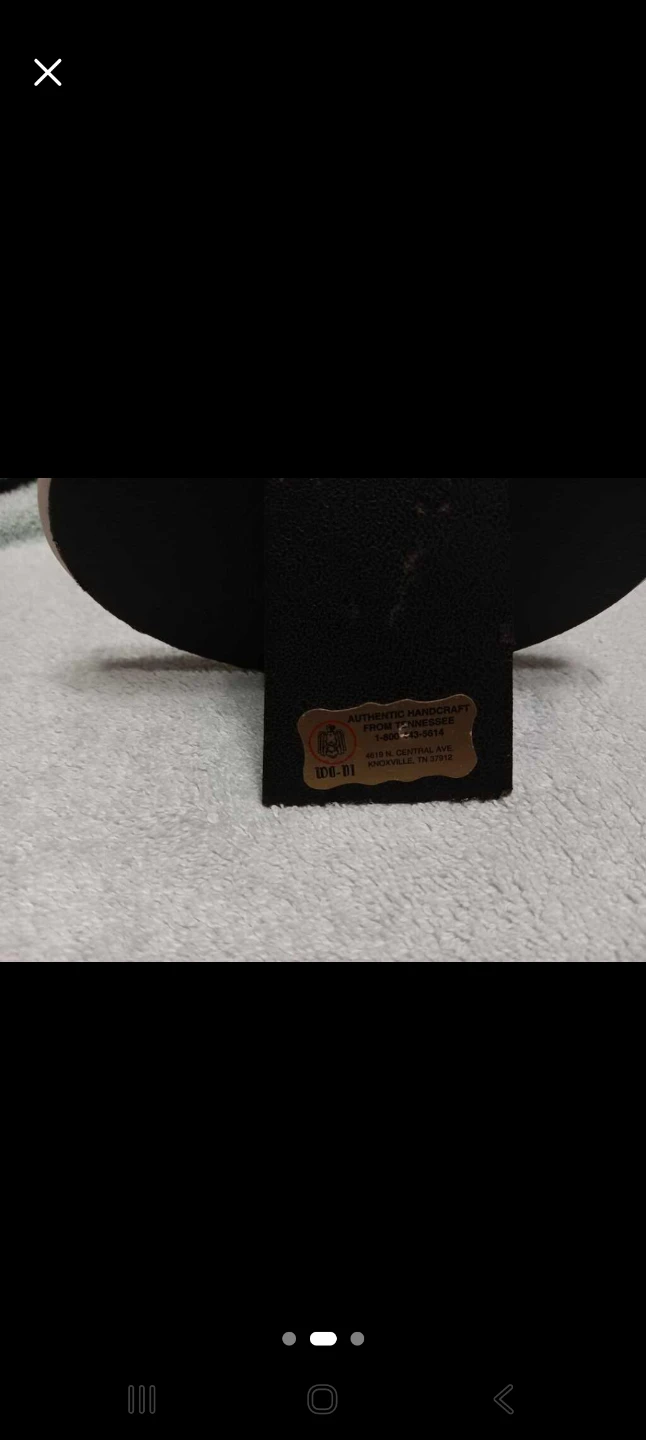 Oval Wolf Engraving Plaque - photo 2