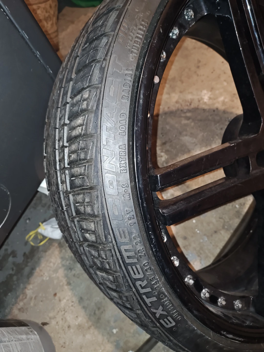 ExtremeContact Tire 245/30 ZR22 with rim - photo 2