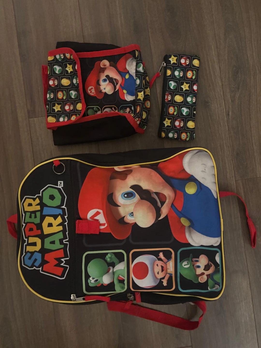 Super Mario Backpack and lunch box Set - photo 3