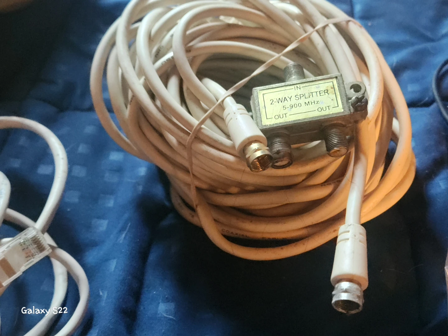 Assorted Electronics Cables and Splitter - photo 2