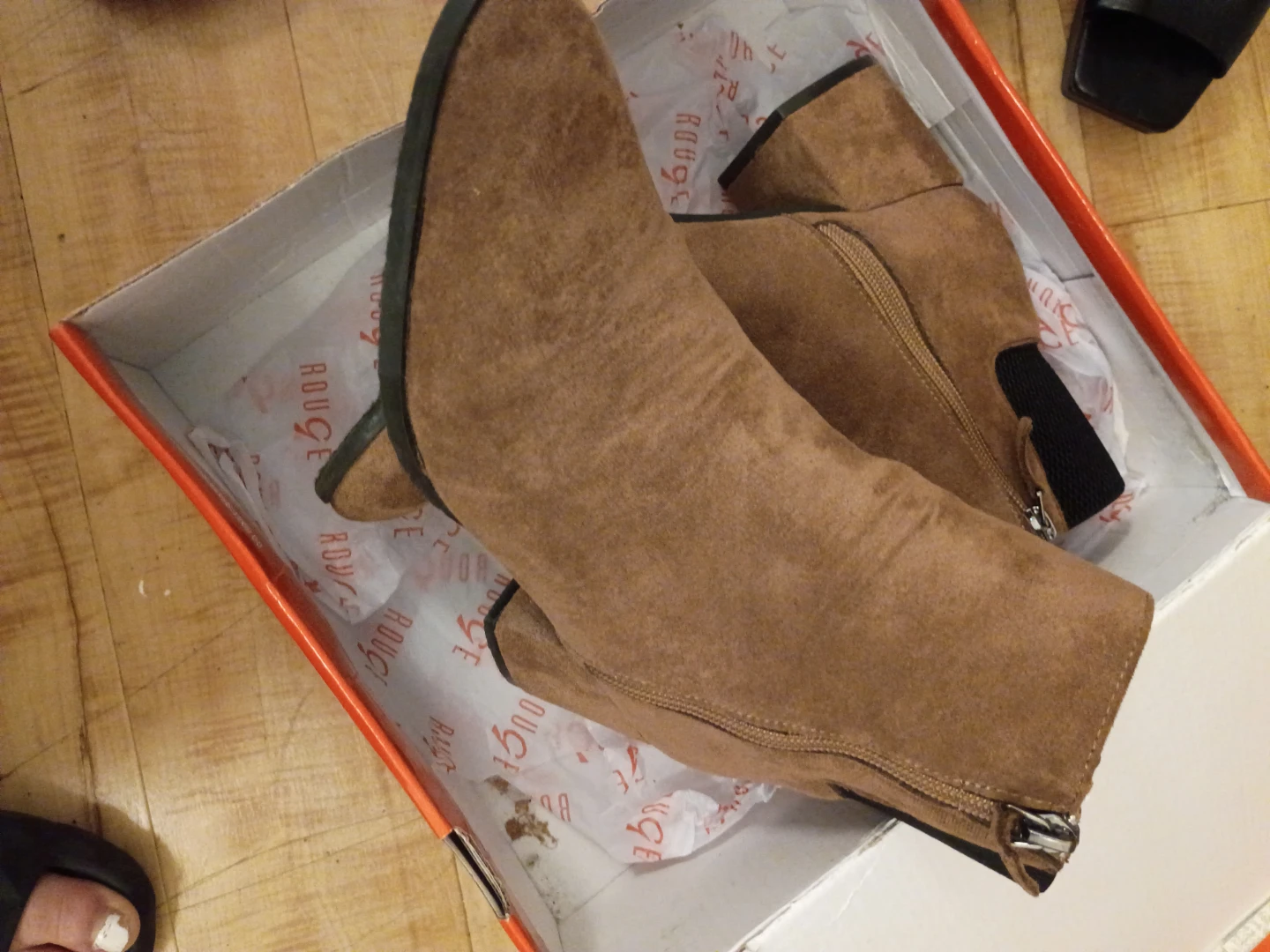 ROUGE Ankle Boots