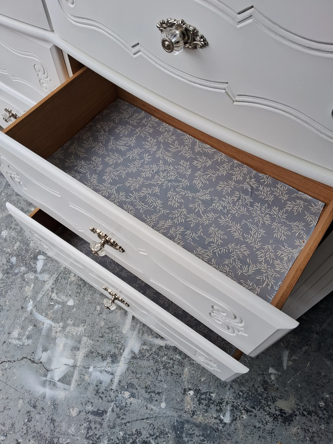 White 6-Drawer Dresser - photo 5