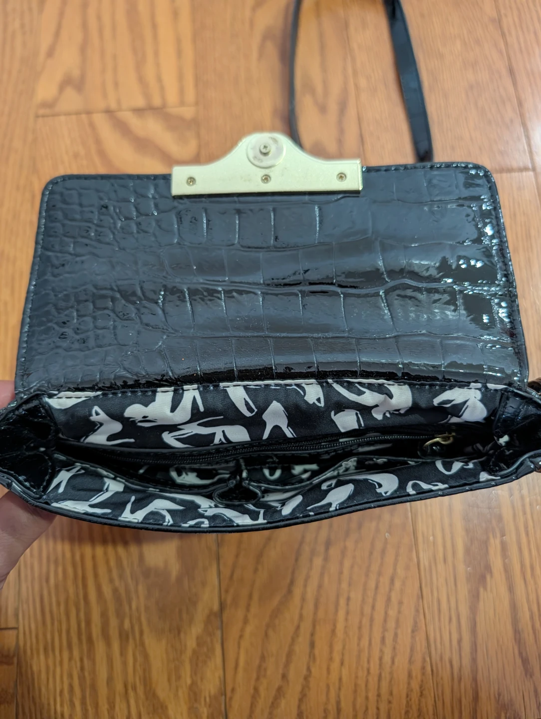 Nine West Black Patent Crocodile Crossbody Bag - photo 5