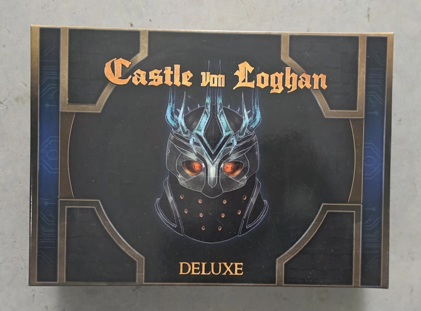 Castle von Loghan Deluxe Board Game