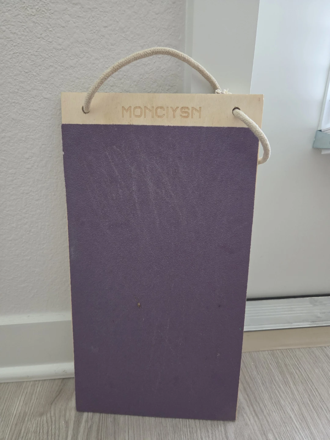 Monciysn Wooden Dog Scratch Pad