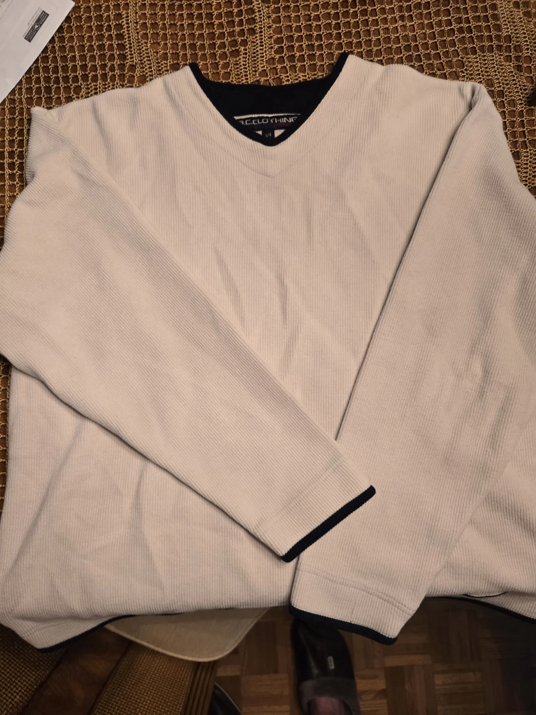 5  Sweaters - photo 3