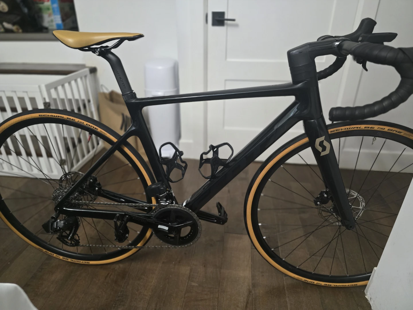 Scott Addict RC Carbon Road Bike – size 52  SRAM Rival AXS - photo 2