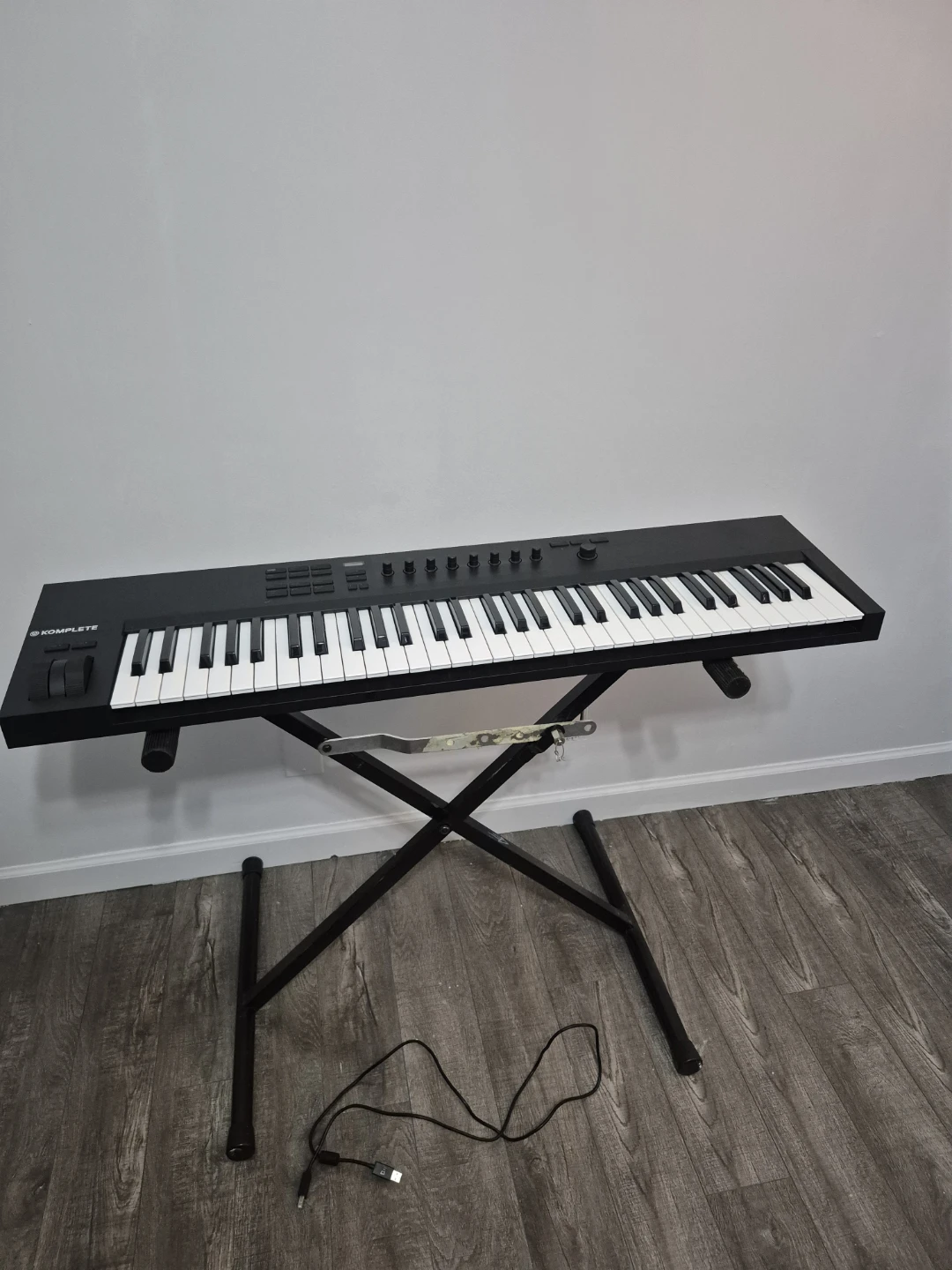 KOMPLETE KONTROL A61 Keyboard