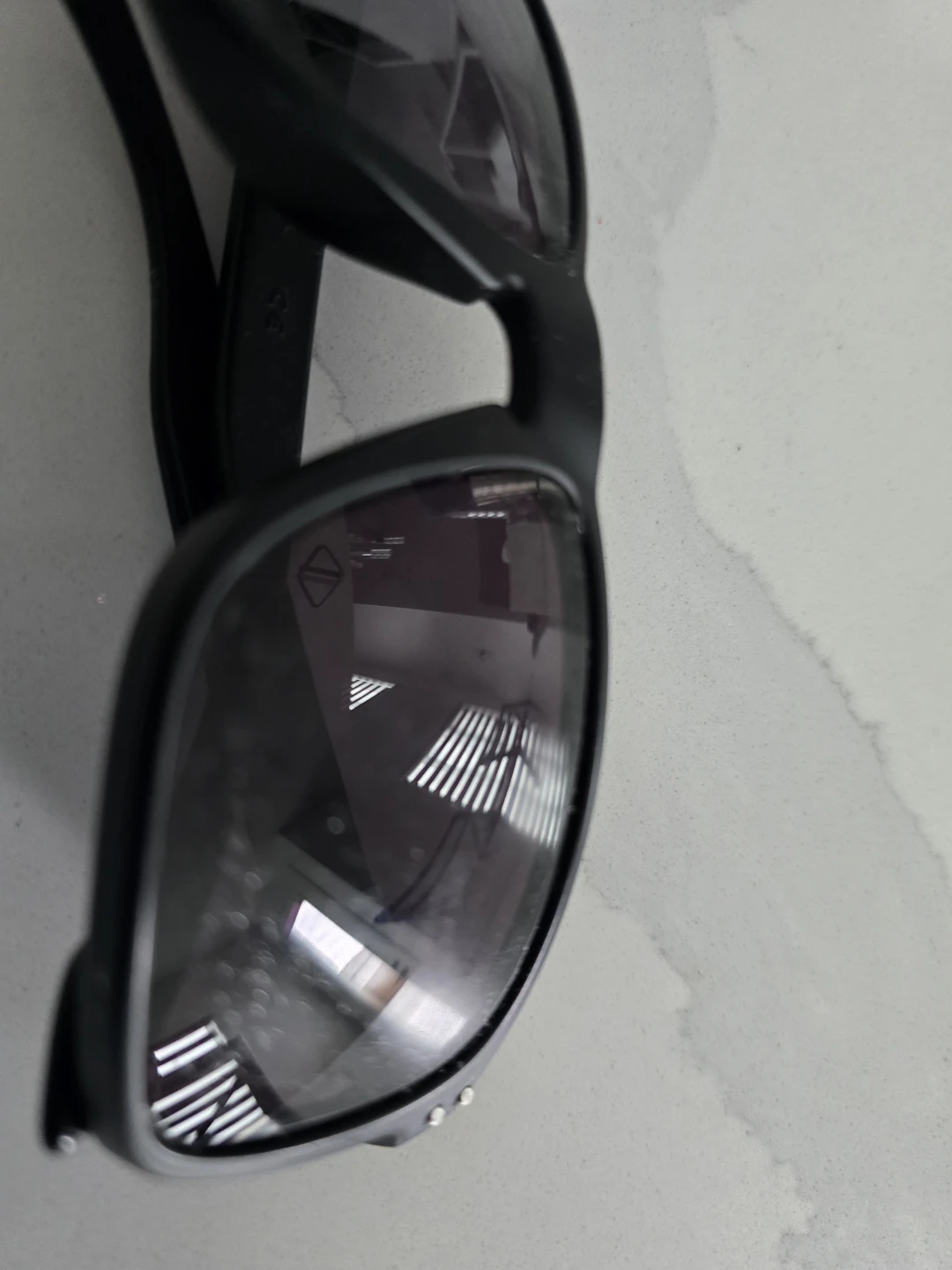 Oakley Sunglasses with Hard Case - photo 5