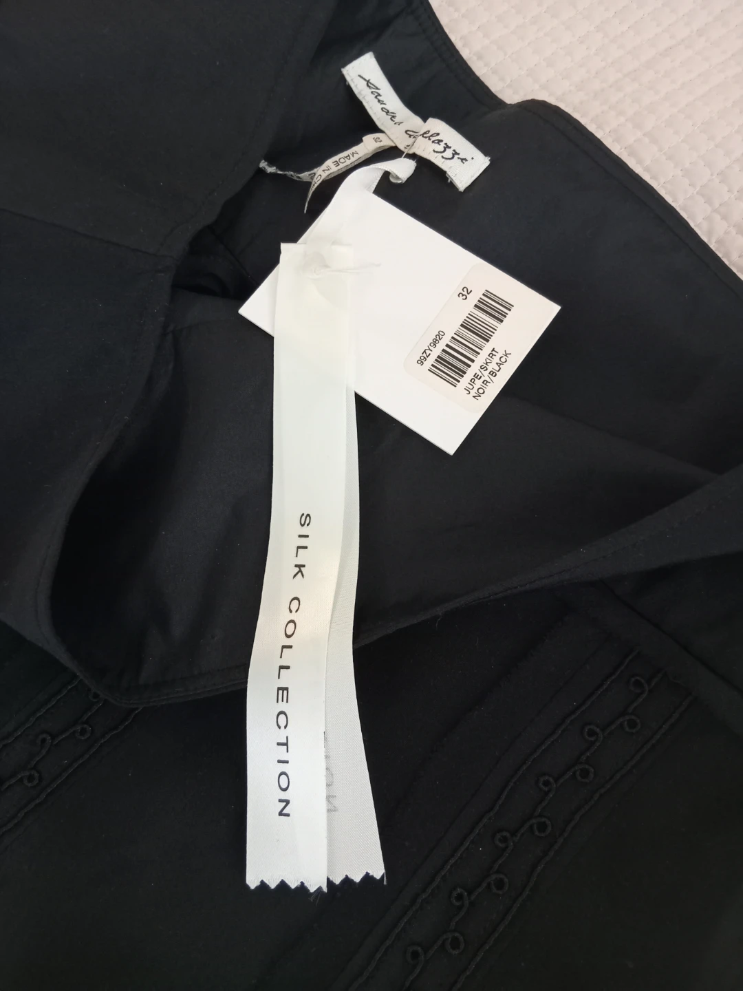 Sandra Azzalossi Black A-Line Skirt - Size 32 - photo 4