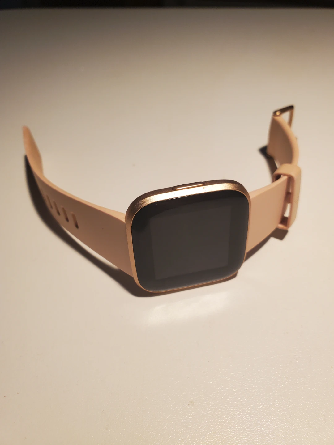 Fitbit Versa 3 Smartwatch - Rose Gold - photo 2