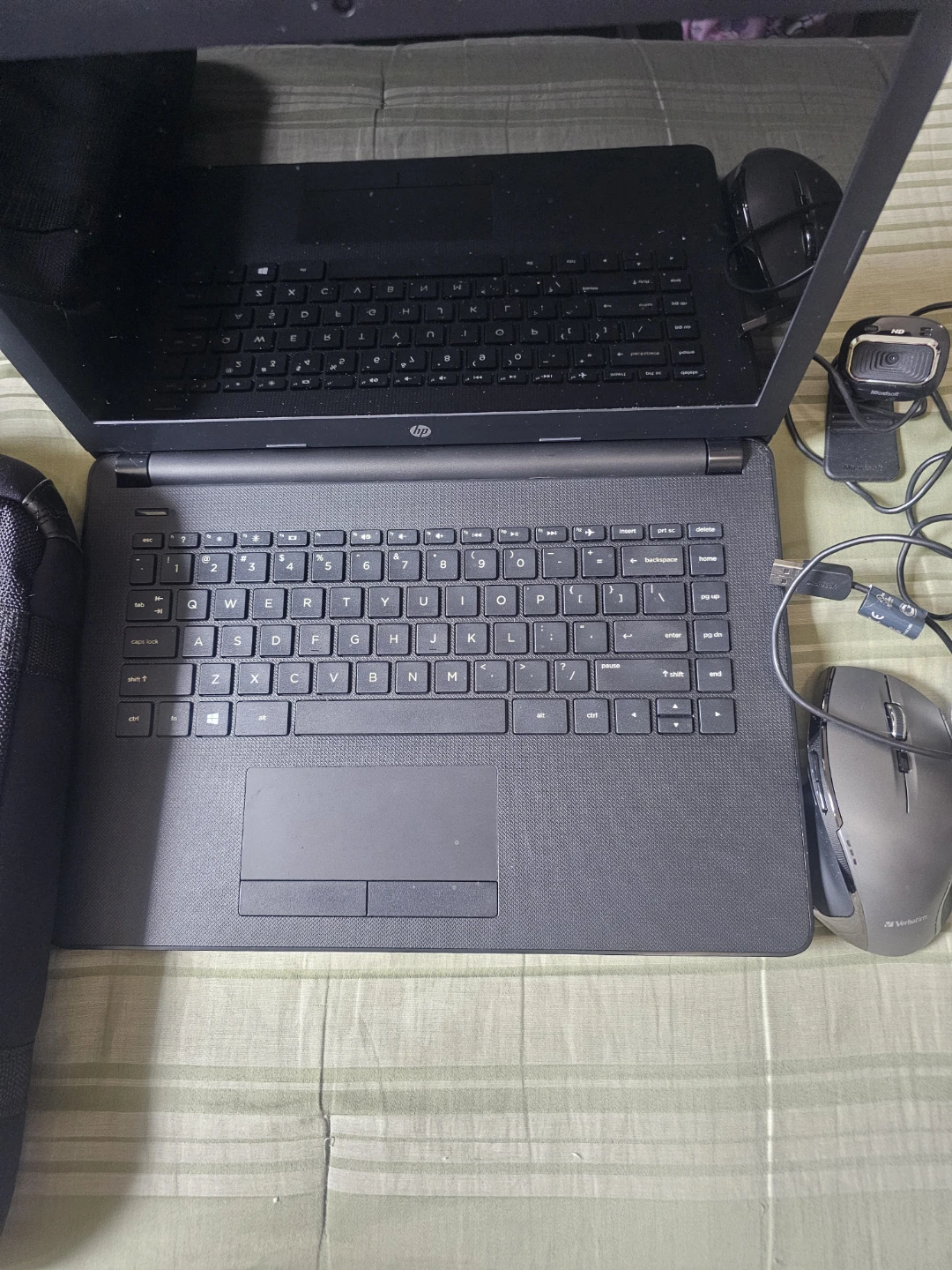 HP Laptop with Microsoft Webcam and Mouse - photo 2
