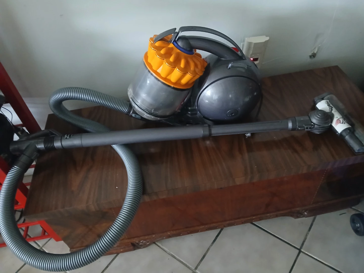 Dyson vacuum clearer exelent condition - photo 2