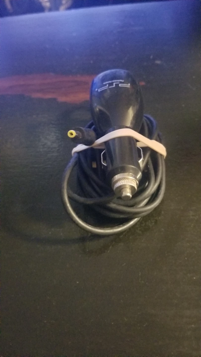 Sony PSP Car Charger - photo 2