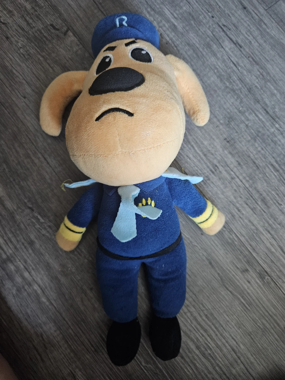 Sheriff Labrador collectible toy - photo 2