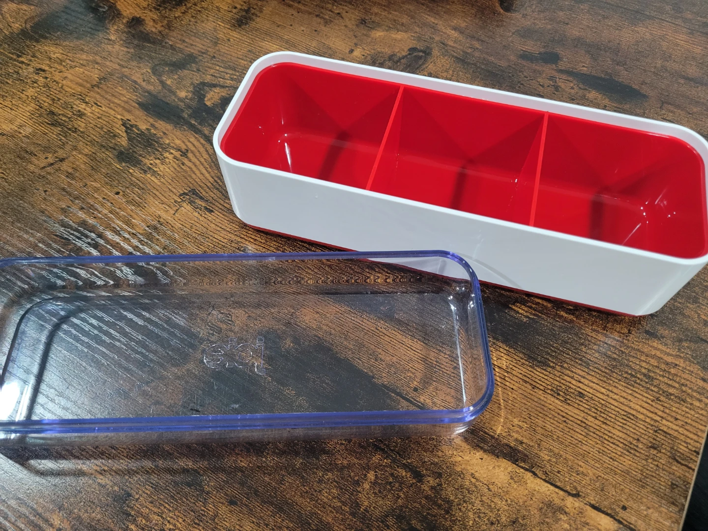 Joie Red and White 3 Compartment Container - photo 2