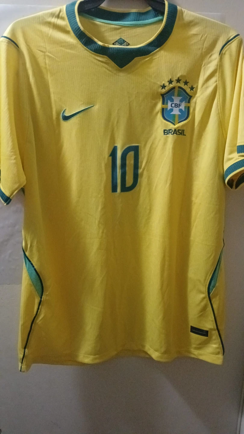 Nike Brazil Neymar Jr. 10 Soccer Jersey