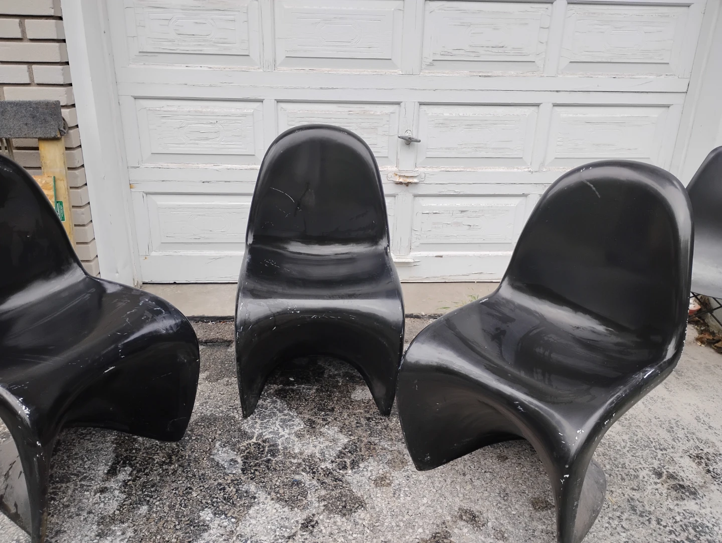 Black Stackable Chairs (Set of 3) - photo 2