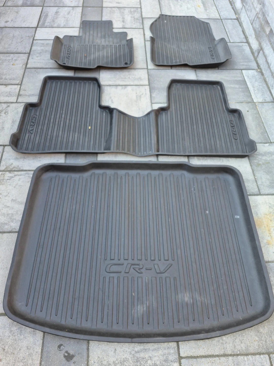 Original all weather mat for Honda CRV*negotiable - photo 2