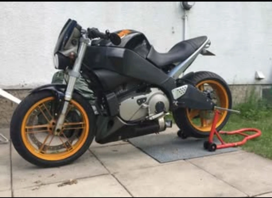 2004 Buell/Harley Davidson V-Twin Motorcycle