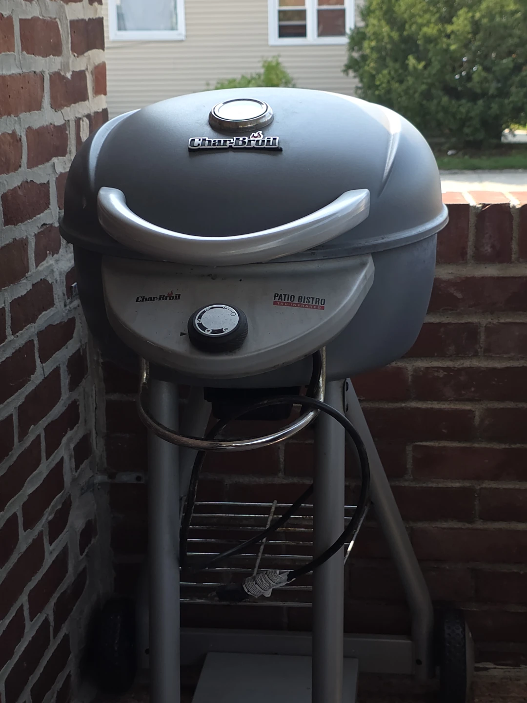 Char-Broil Patio Bistro Gas Grill