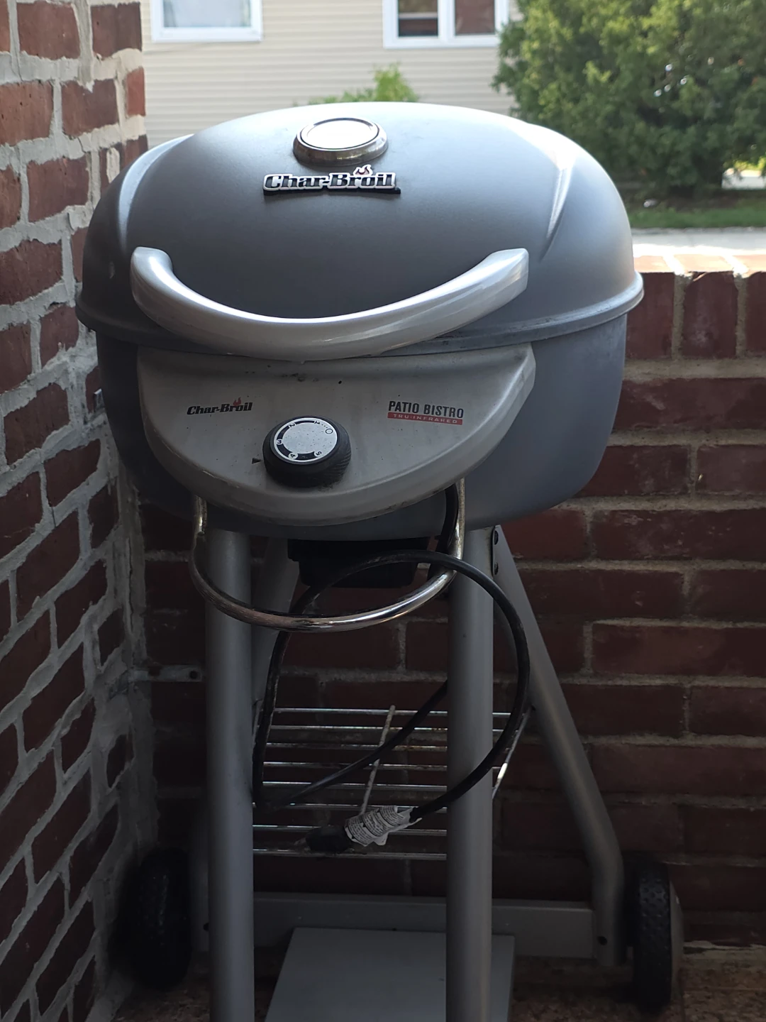 Char-Broil Patio Bistro Gas Grill - photo 3